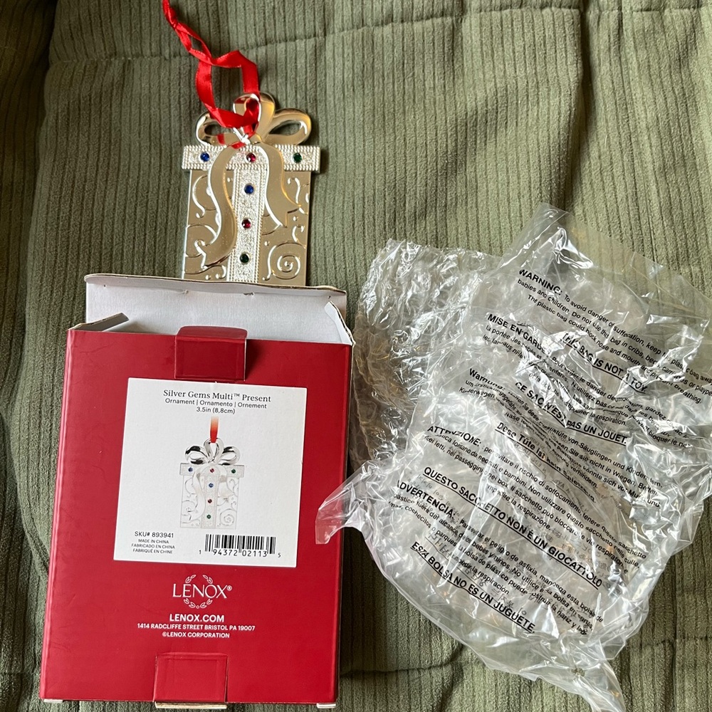 Set of 2 NWT Lenox Silver Gems Multi Present and Angel Ornaments